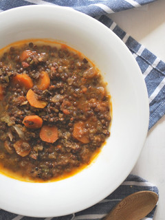 Una foto de Lentejas caviar con verduras