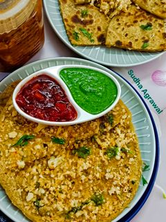 फूलगोभी पनीर पराठा (Phoolgobhi Paneer Paratha recipe in Hindi) रेसिपी मुख्य फोटो