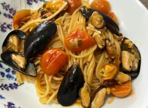 Una foto de Spaghetti con choritos