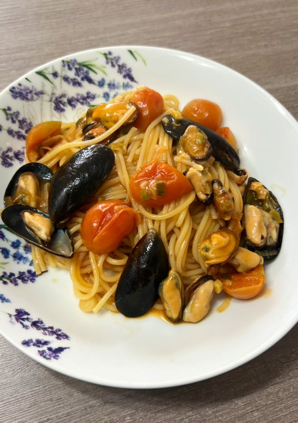 Una foto de Spaghetti con choritos