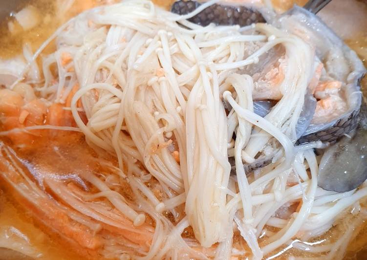 Cara Membuat Salmon Soup Kenoki Kekinian