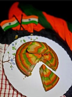 এগলেস ট্রাই কালার মার্বেল কেক (Eggless tricolour marbel cake recipe in bengali) রেসিপির প্রধান ছবি