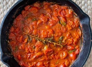 Una foto de Salsa de tomates cherry