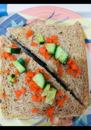 A picture of Brown bread sandwich.