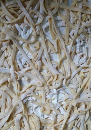 Una foto de Fideos cinta caseros