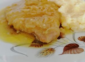Una foto de Filetes de cinta de lomo en salsa de cerveza