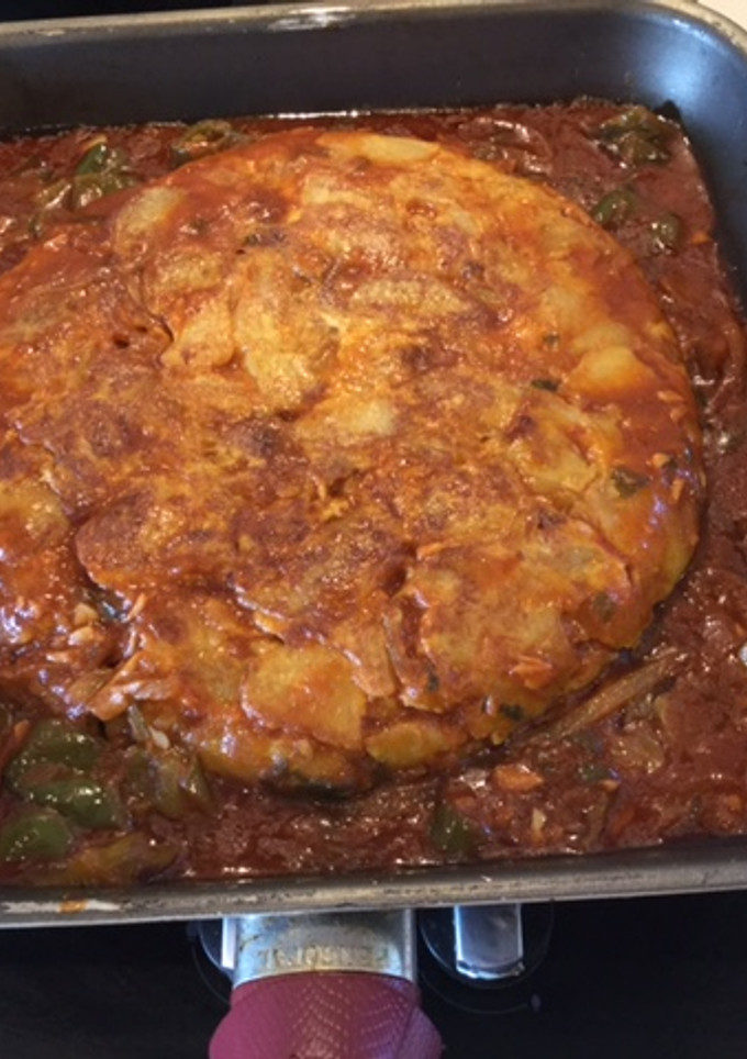 Una foto de Tortilla de patatas en salsa