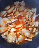 Thịt lợn xào củ cải trắng