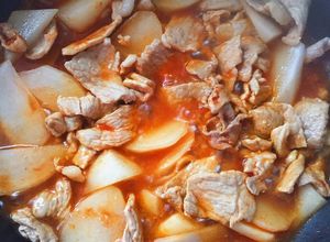 Hình của món Thịt lợn xào củ cải trắng.