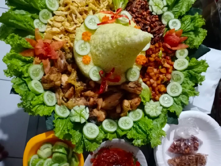 Langkah Gampang Menyiapkan Resep  Nasi Kuning Tumpeng hemat, simple dan gampang banget yang Bikin Ngiler, Enak Banget