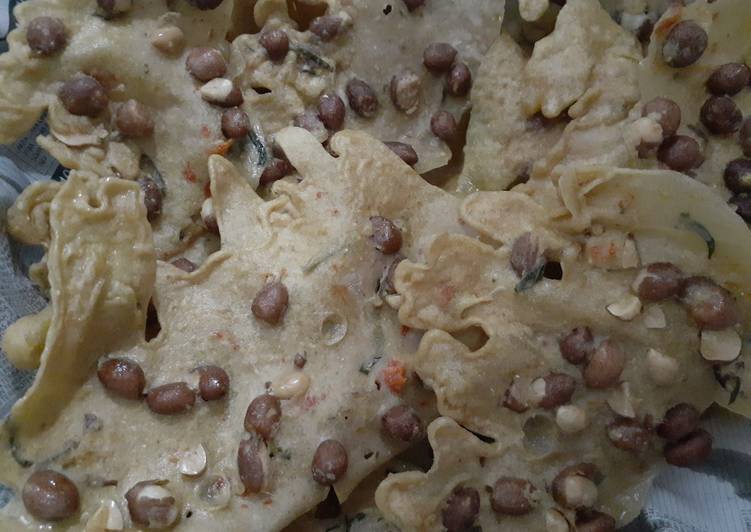 Peyek kacang renyah ala riska