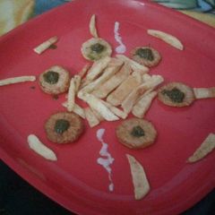 Raddish rings with potato fingers A picture of Raddish rings with potato fingers.