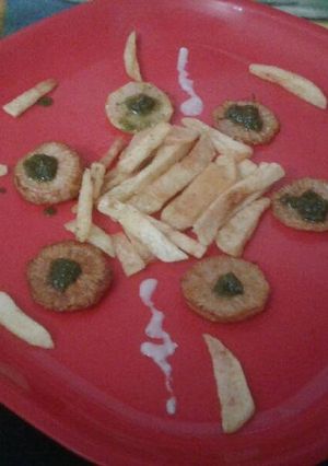 A picture of Raddish rings with potato fingers.