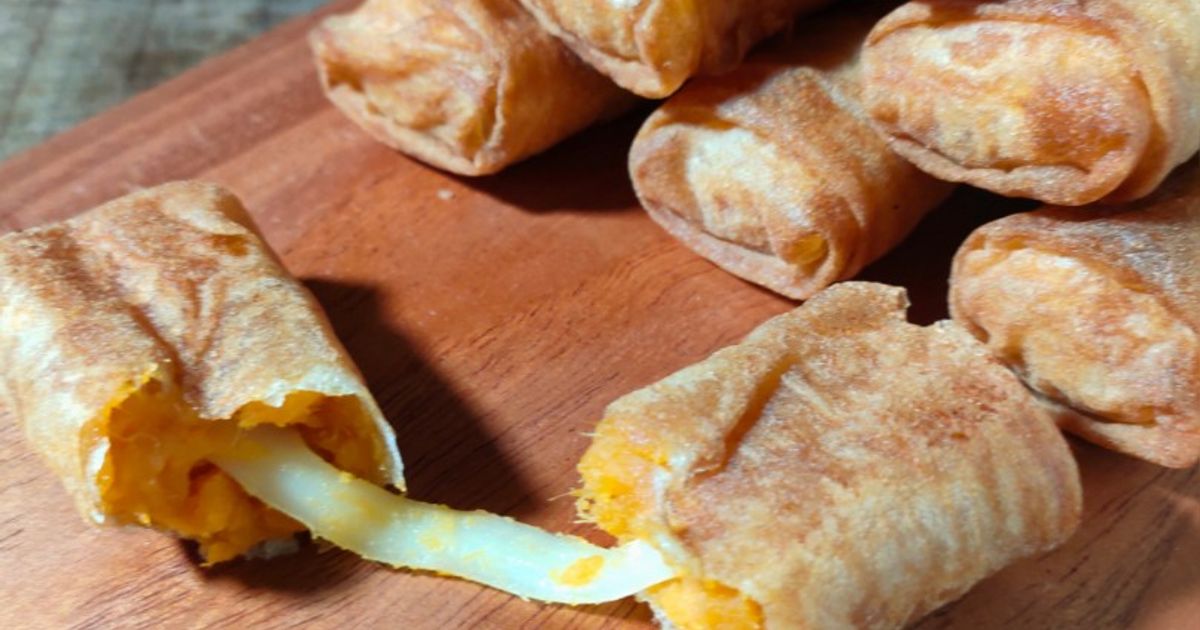 Lumpia Ubi Keju Mozarella
