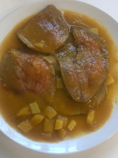 Una foto de Redondo de ternera en salsa de vino blanco