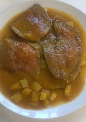Foto principal de Redondo de ternera en salsa de vino blanco
