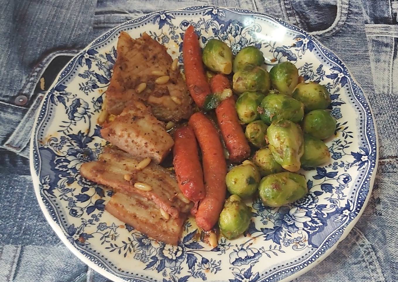 Carne de salvación y coles de Bruselas