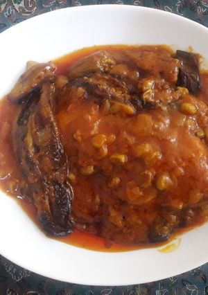عکسی از دستور خورشت غوره بادمجان با مرغ