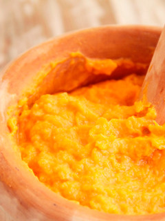 Una foto de Mutabbal de calabaza. Puré de calabaza frío o templado