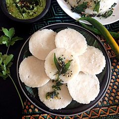 A picture of Poha Idli.