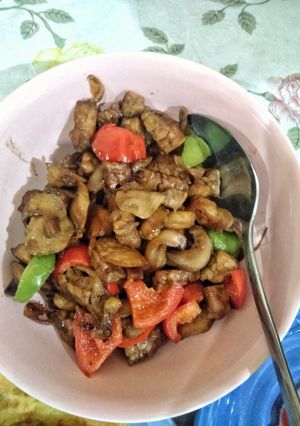 Foto resep Tumis jamur tiram + tempe + bakso ayam🙈