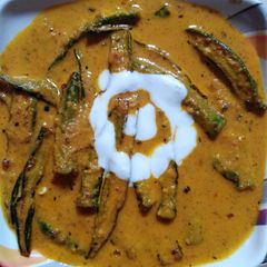 A picture of Creamy ladyfingers.