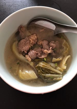 Hình của món Canh dưa chua thịt bò siêu đơn giản.