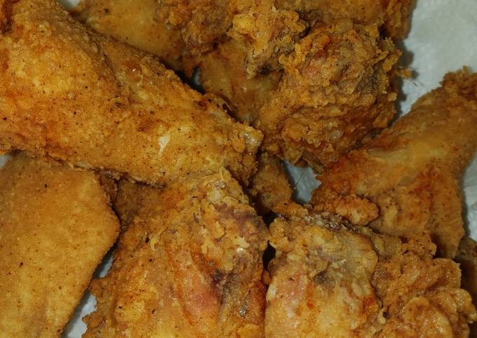 Sharon's Golden Fried Chicken Wings