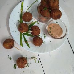 A picture of Paneer poppers.
