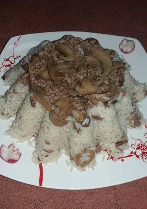 صورة لوصفة الارز بالفطر 🍄