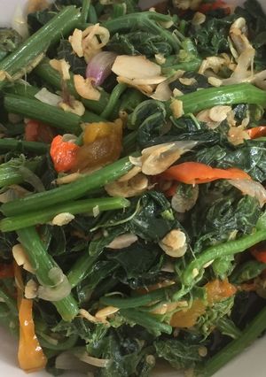 Foto resep Tumis Daun Labu Rebon Pedas