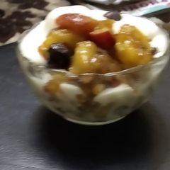 Sweet & sour fruit ice-cream topping A picture of Sweet & sour fruit ice-cream topping.