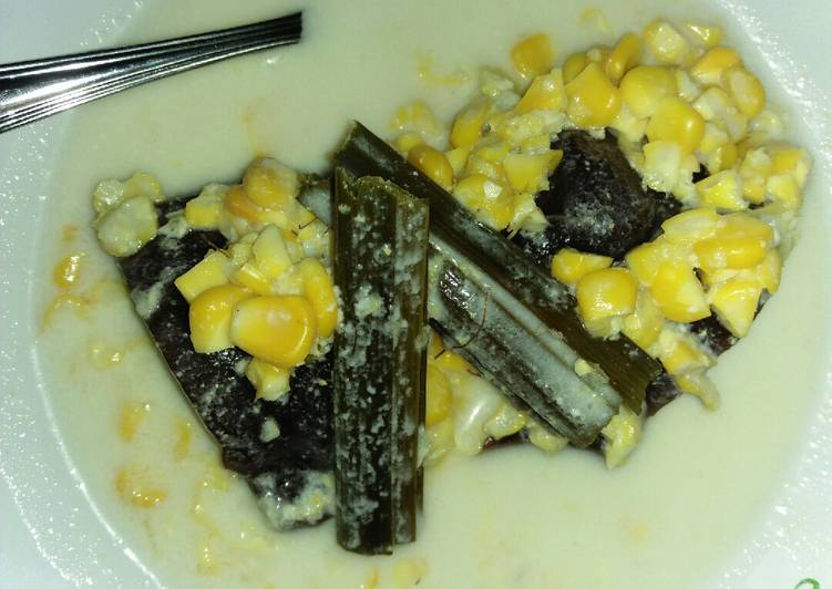 Bubur jagung mix puding coklat. Lembut di lidah damai di hati😁