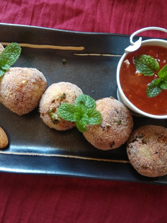 A picture of Shahi paneer methi balls.
