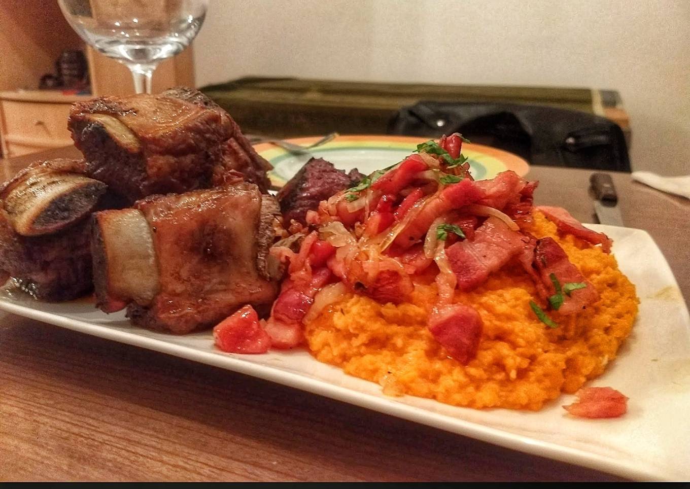 Asado braseado a cocción lenta con puré de calabaza 💯
