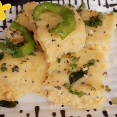 A picture of Instant Besan Khaman.