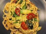 Cukkinis spagetti bacon-nel