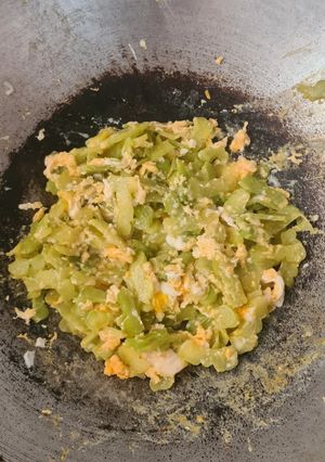 รูปของ มะระผัดไข่
