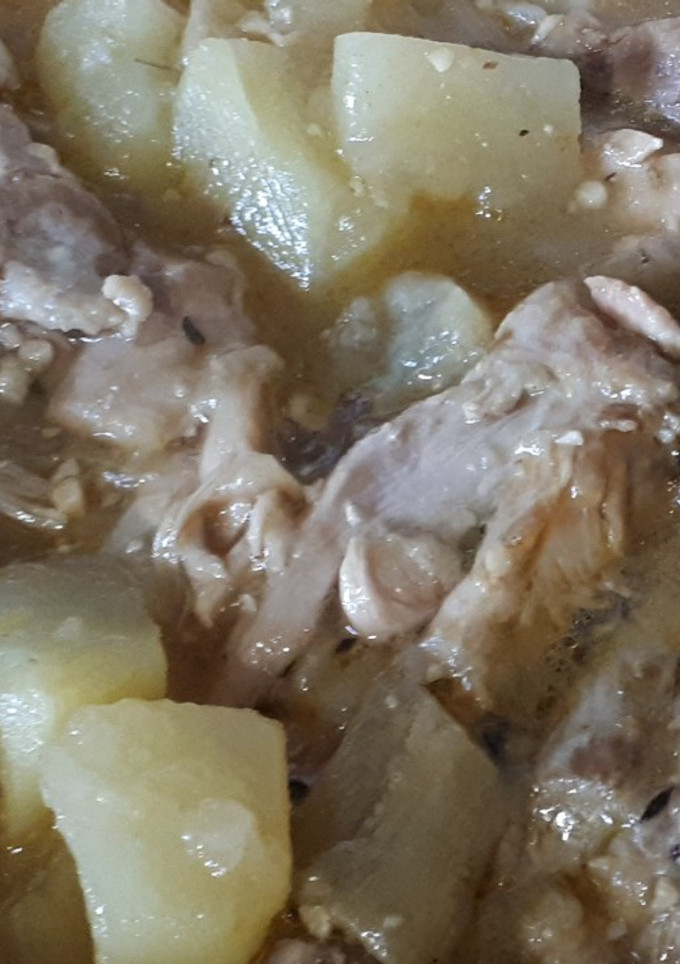 Una foto de 54. Contramuslos con berenjena y patata