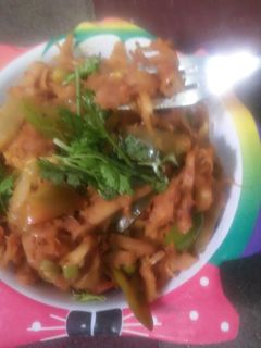 சப்பாத்தி நூடுல்ஸ் (Leftover Chappathi Noodels recipe in tamil) செய்முறை முக்கிய புகைப்படம்