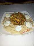 Macroni da souce na soyayyen kifi da cheese