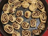 كعب الغزال بالعجوة والملبن