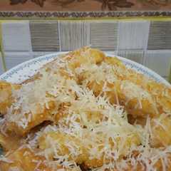 A picture of Pisang goreng cripsy keju susu.