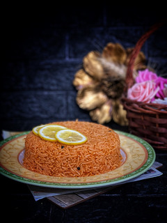 صورة لوصفة طبق الأرز الأحمر المفلفل