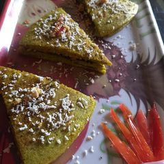A picture of Paneer crispy triangles.