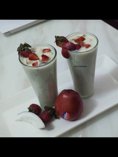 A picture of Banana smoothie.