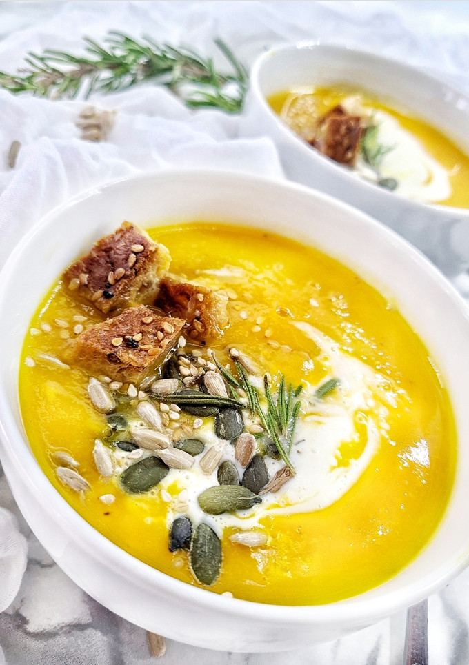 Una foto de Crema de calabaza y jengibre