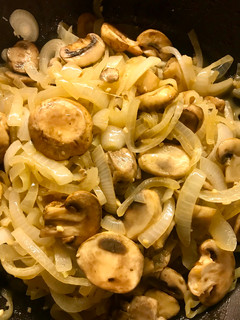 A picture of Onion and Mushrooms.