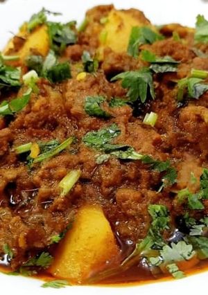 मटन कीमा आलू (mutton keema aloo recipe in Hindi) रेसिपी मुख्य फोटो
