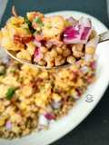Ensalada templada de lentejas con pulpo y coliflor